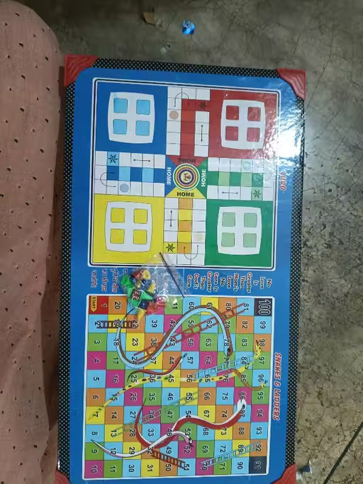 study table ludo print