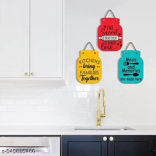 Beautiful kitchen wall hanging